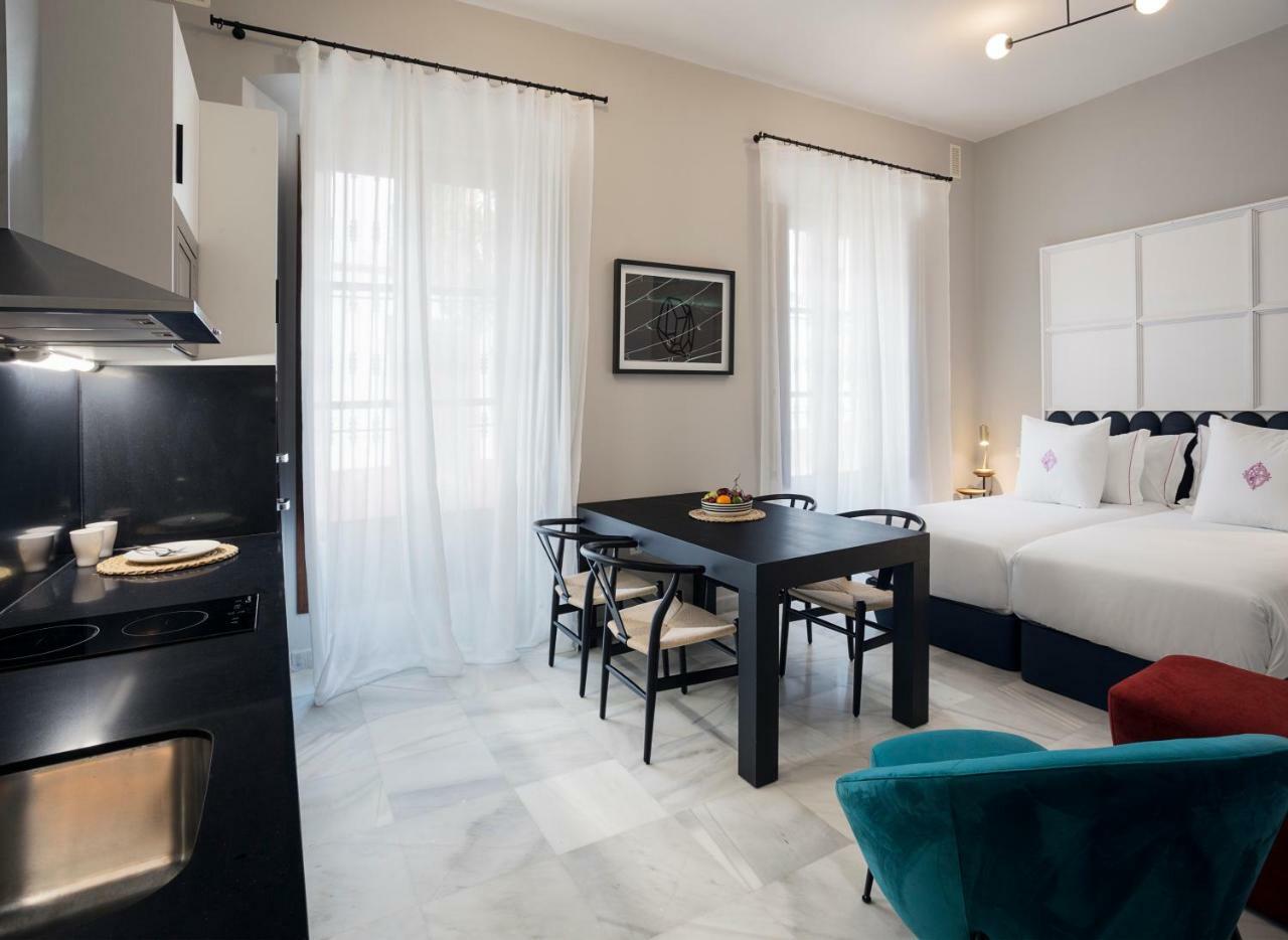 Apartamentos One Shot Conde de Torrejón Sevilla Exterior foto